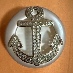 Bath & Body Works Silver Anchor Scentportable.